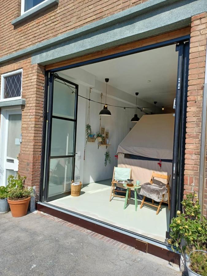 Апартаменты 75M2 Indoor Glamping Scheveningen Гаага Экстерьер фото